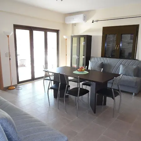 Artemis Appartments Pitsidia